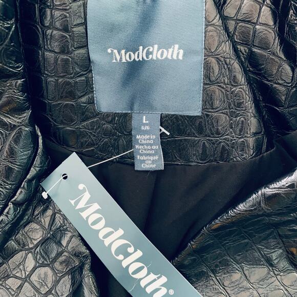 NWT ModCloth Crocodile Rock Moto Jacket Size Large - Picture 8 of 8